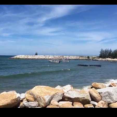 Zr D'Jembal Homestay, Gong Badak Kuala Terengganu Buitenkant foto